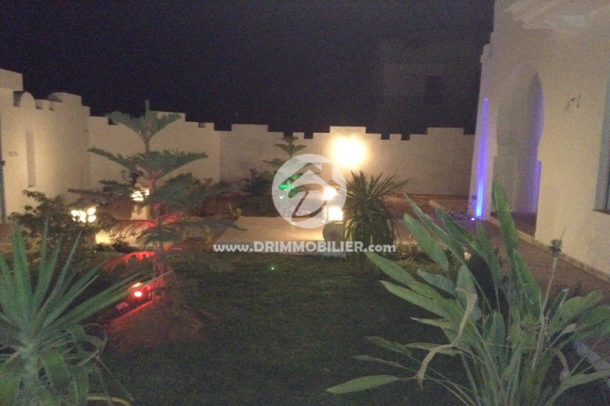 L 102 -   Villa avec piscine Djerba